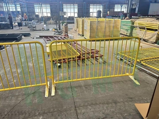 Warm verkrijgbaar wegbarrière hekken buitenshuis aluminium barrière groothandel verkeersmassabeheersingsbarrière