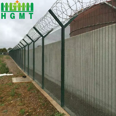 6 ft hoge duurzame hoge beveiliging gevangenis gelast gaas 358 anti-klimmen hek paneel met razor prikkeldraad