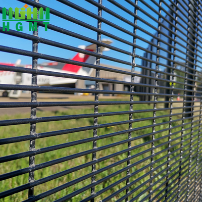 Heavy Duty Clear View Fence Panel High Security Wire Mesh 358 Anti Climb Fence met prikkeldraad