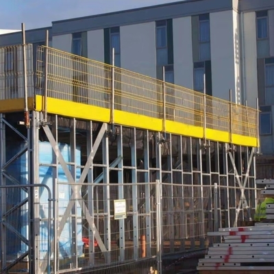 OSHA-compliant 50*200mm randbeschermingsbarrière met een goed zichtbaar ontwerp