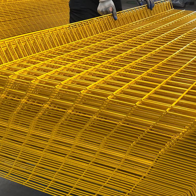 Compacte randbeschermingsbarrière met stapelbaar ontwerp voor ruimtebesparende opslag