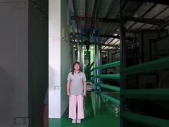 De groene vierkante post is oppervlak behandeld als deze